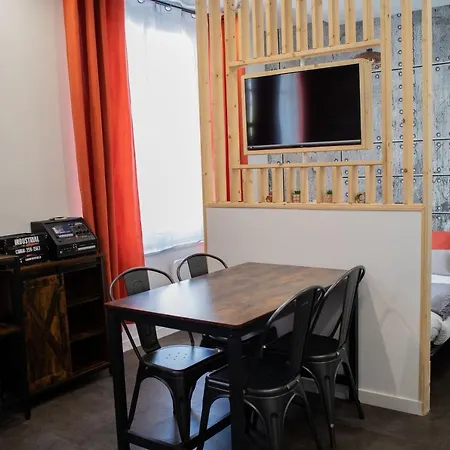 아파트 * Les Aux Etoiles * *