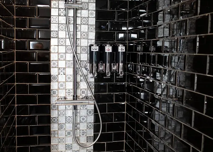 * Les Aux Etoiles * * Клермон-Ферран